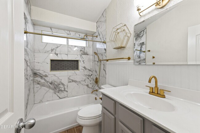 Building Photo - 11236 Northview Dr