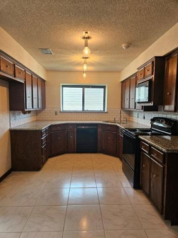 Building Photo - 3921 Whiterock Trail