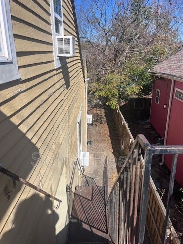 Building Photo - 2119 N Villere St