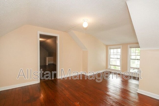 Building Photo - 2100 Cottage Grove Ave