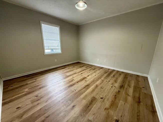 Building Photo - 112 Houk Rd