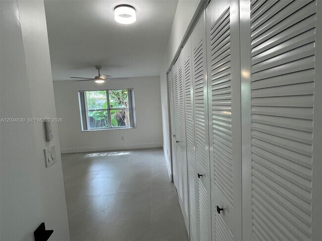 Building Photo - 3325 NW 79th Way