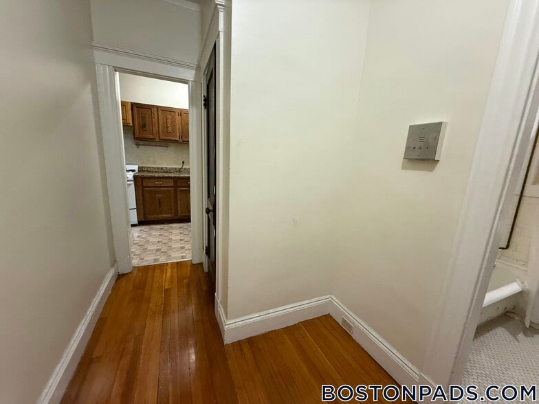 Building Photo - 17-19 Washington St.