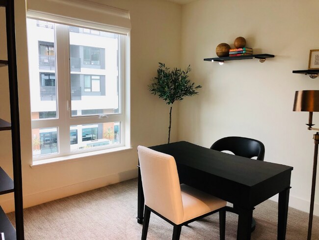 Building Photo - 3578 Rambla Pl