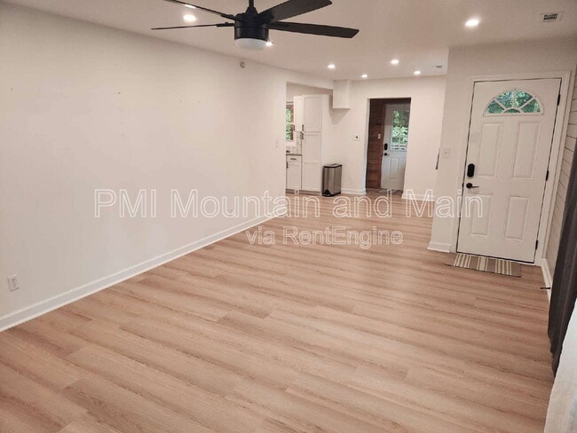Building Photo - 33 Monte Vista Rd