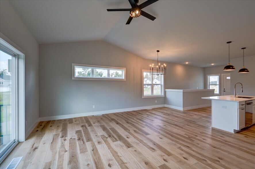 Building Photo - 1430 Palm Grass Way