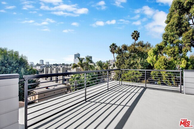 Building Photo - 1458 Butler Ave