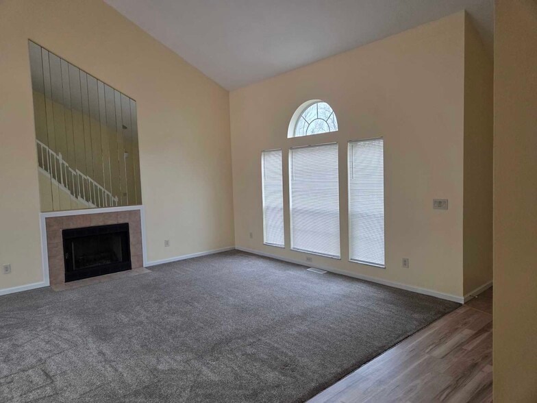 Building Photo - 6067 Abbey Church Rd