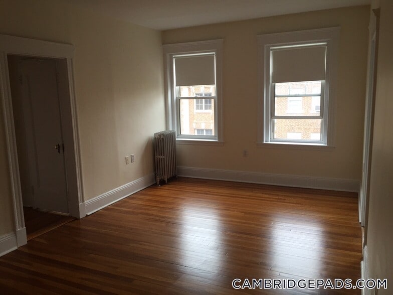 Building Photo - 18 Chauncy St