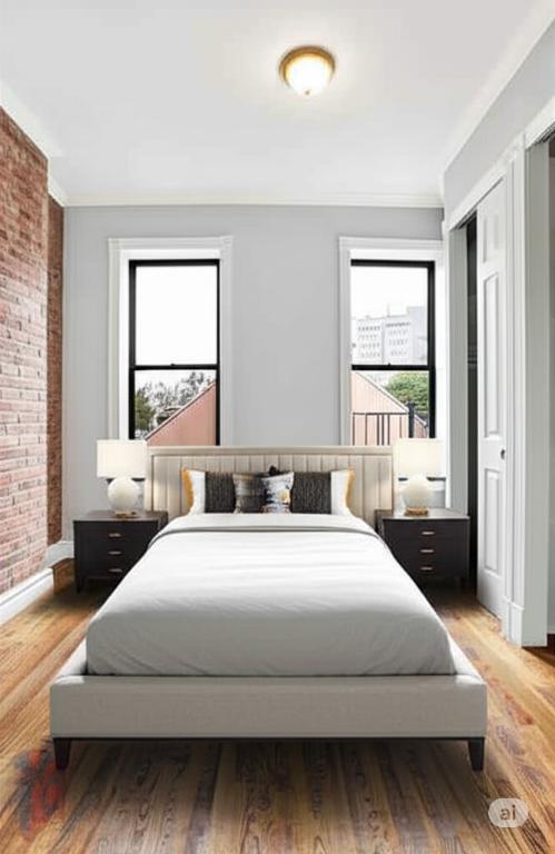Building Photo - 250 Mott St