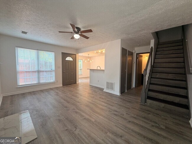 Building Photo - 1026 Wuthering Way