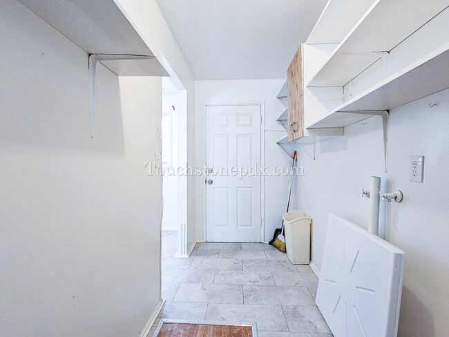 Building Photo - 2025-NAGEL