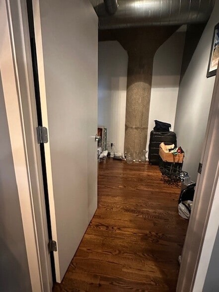Office / Den - 1001 W 15th St