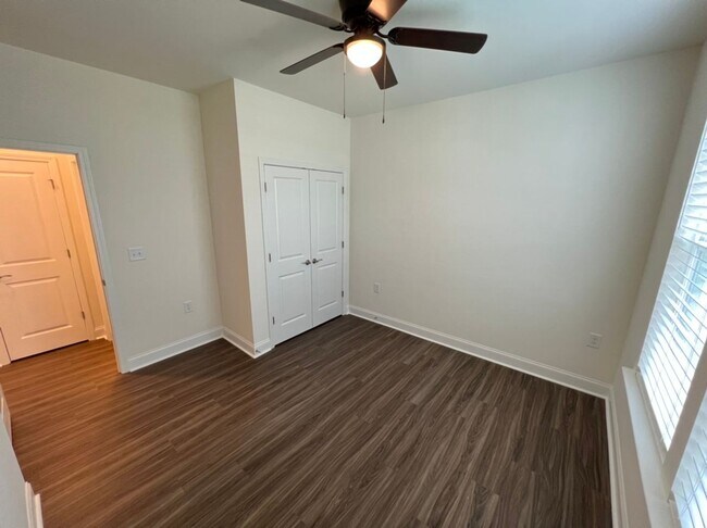 Building Photo - Beautiful New Construction Home w/ Ground ...