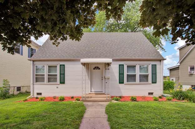 Building Photo - 8837 S Talman Ave