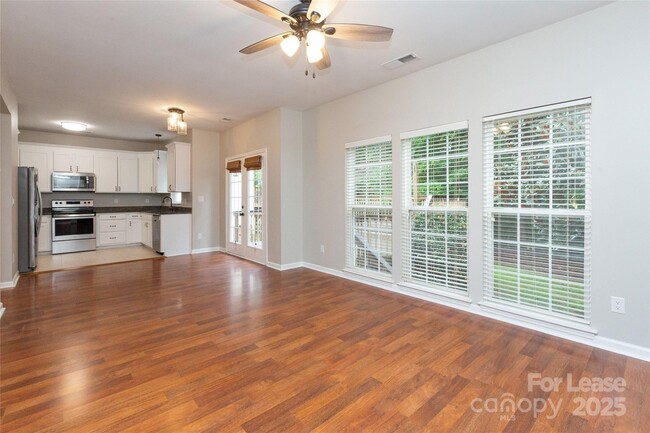 Building Photo - 155 Walmsley Pl