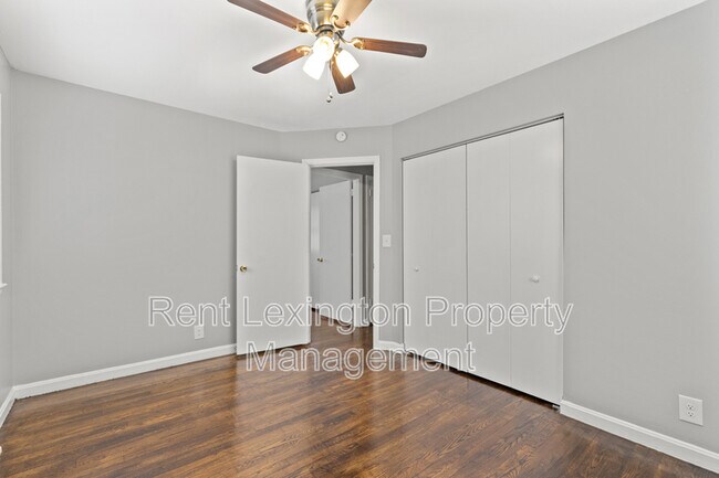 Building Photo - 328 Harvard Dr