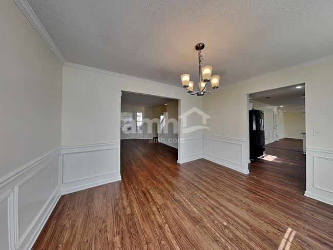 Building Photo - 3232 Spring Mesa Dr SW