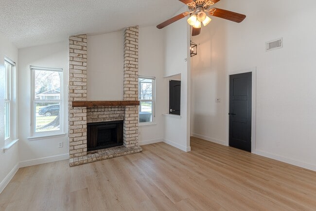 Building Photo - 23225 Prairie Bird Dr