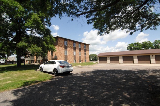 Building Photo - 1910 N Jefferson St