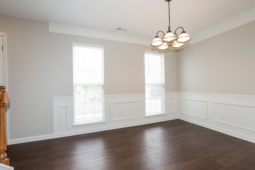 Building Photo - 8701 Terra Cotta Dr