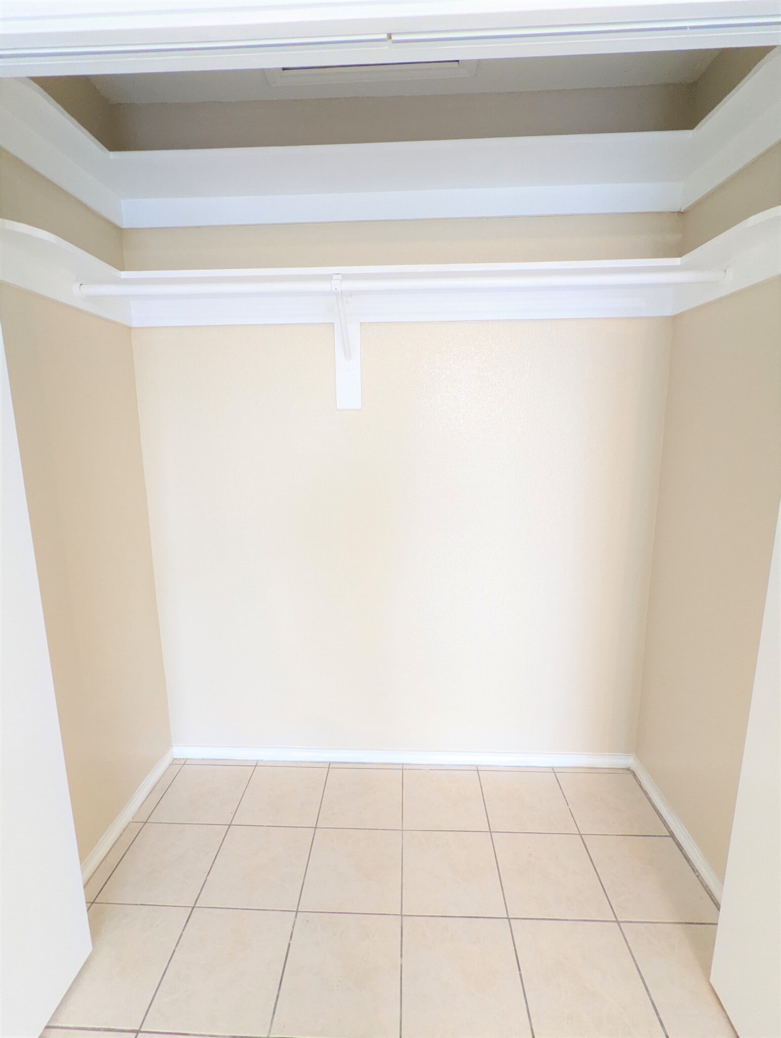 Building Photo - 131 Las Palmas St