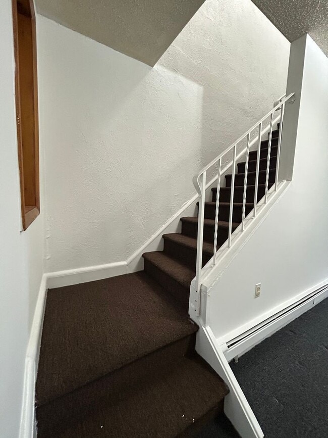 Building Photo - 163 Kirkbride Ave