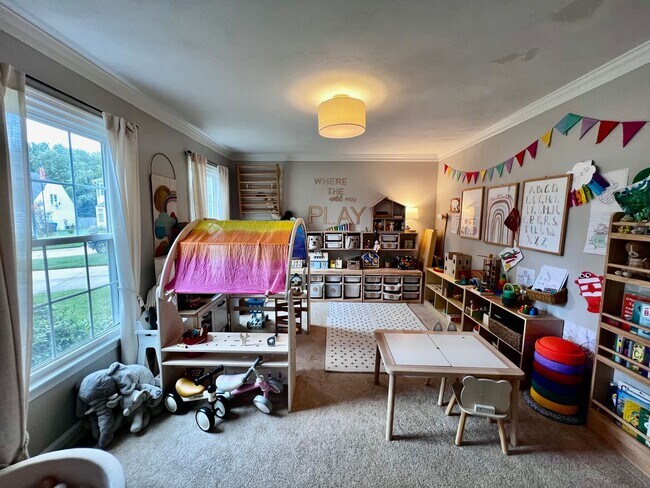 Building Photo - Charming Home in Quiet Salem Woods Cul-de-Sac