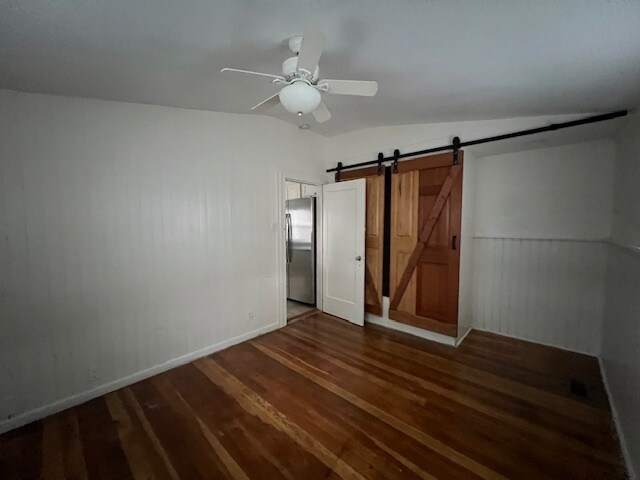 Building Photo - 278 E 9th St