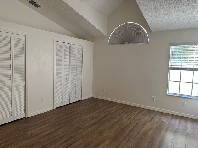 Building Photo - 4801 Huxley Ct