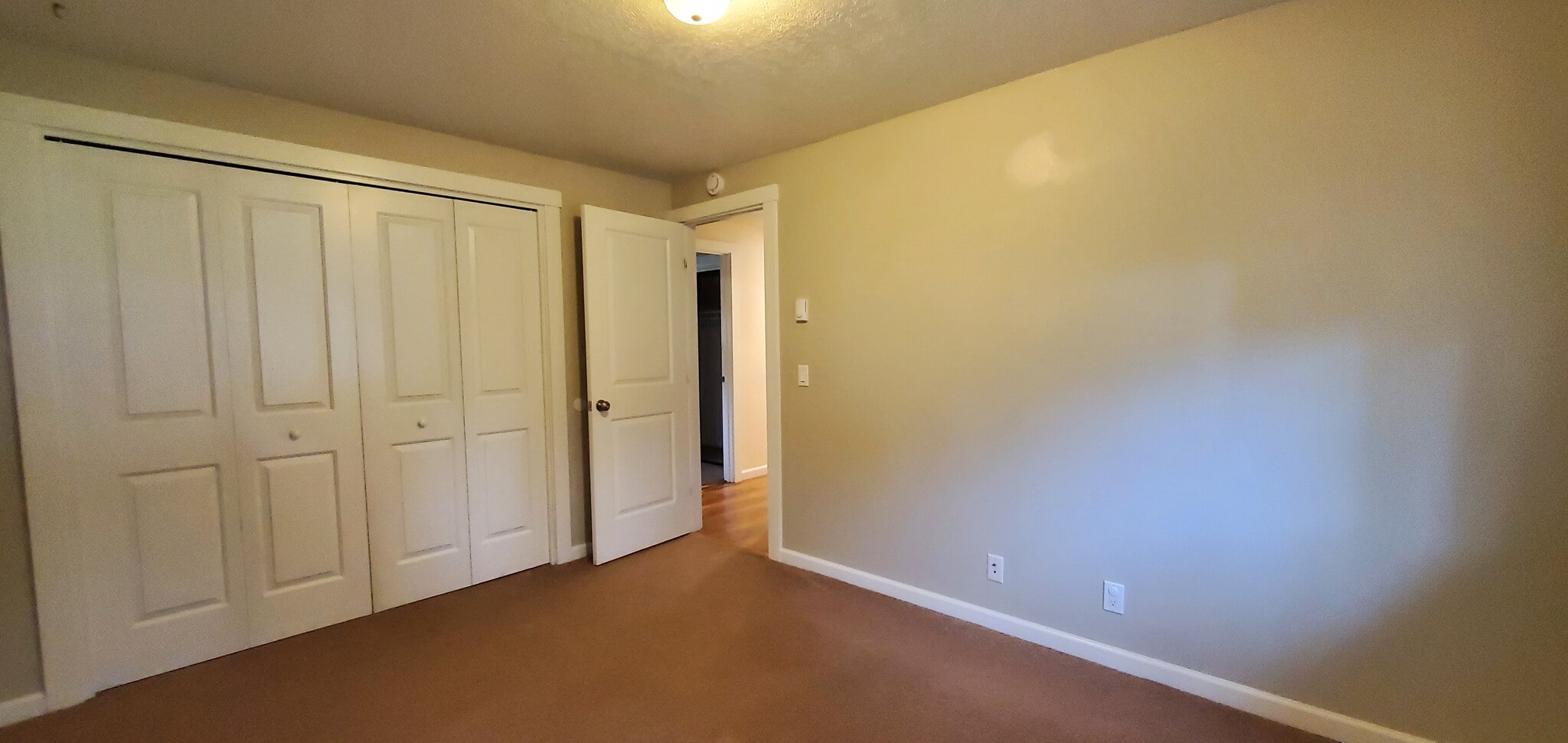 Building Photo - 5515 NE 41st Ave