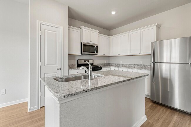 Building Photo - 404 Mystic Slopes Dr