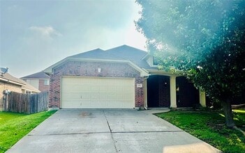 Building Photo - 1305 Concho Trail