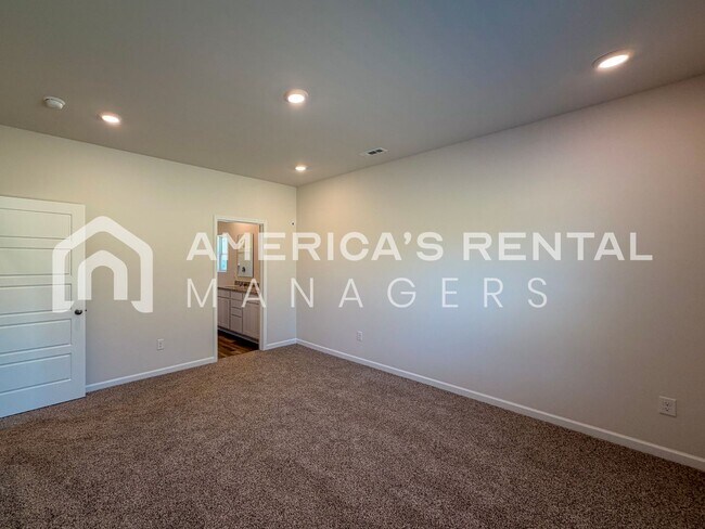 Building Photo - New Construction Home for Rent in Owens Cross Roads, AL!