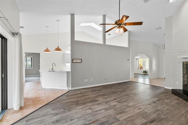 Building Photo - 20 Conley Ct