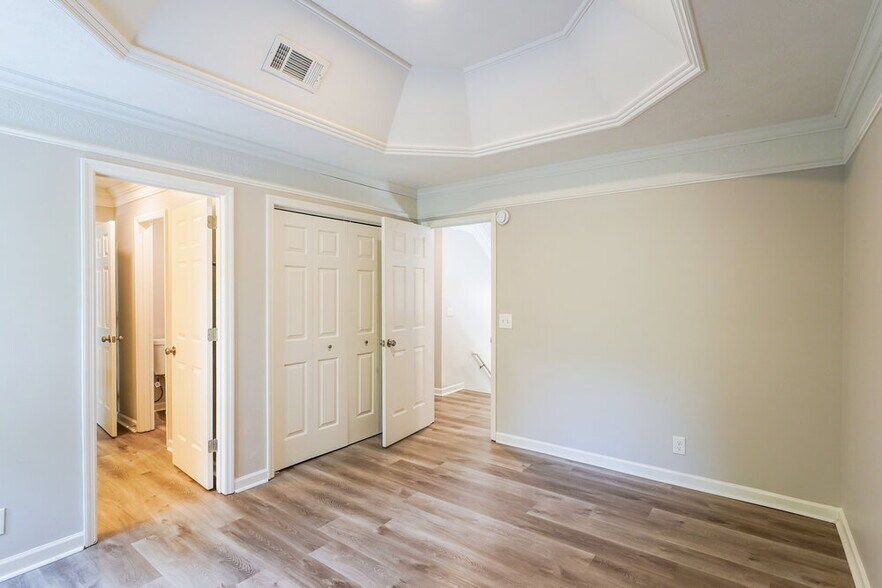 Building Photo - 3408 Cobble St