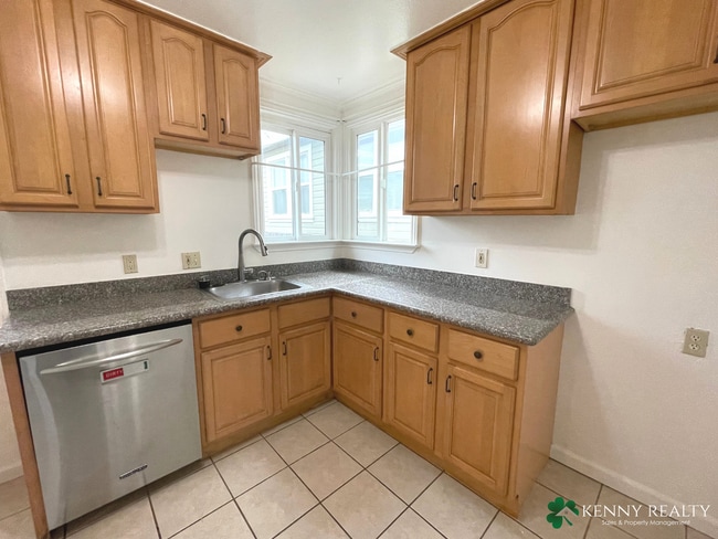 Building Photo - Two Bedroom Home in South San Francisco Ne...