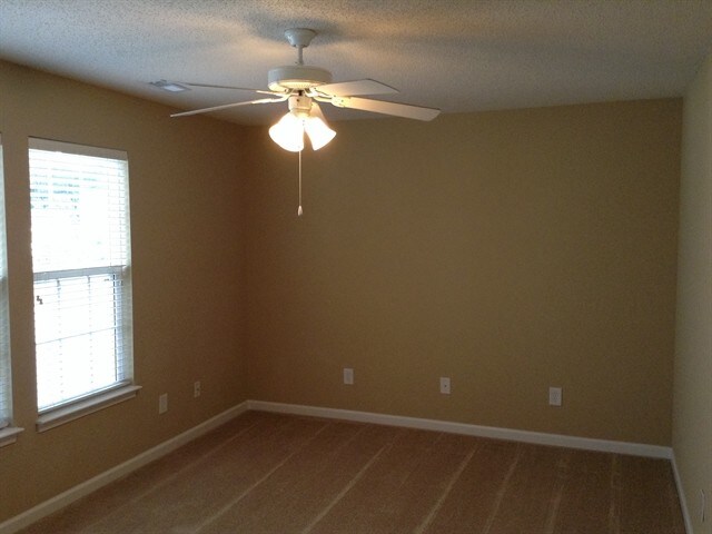 Building Photo - 3607 Sunset Hollow Dr