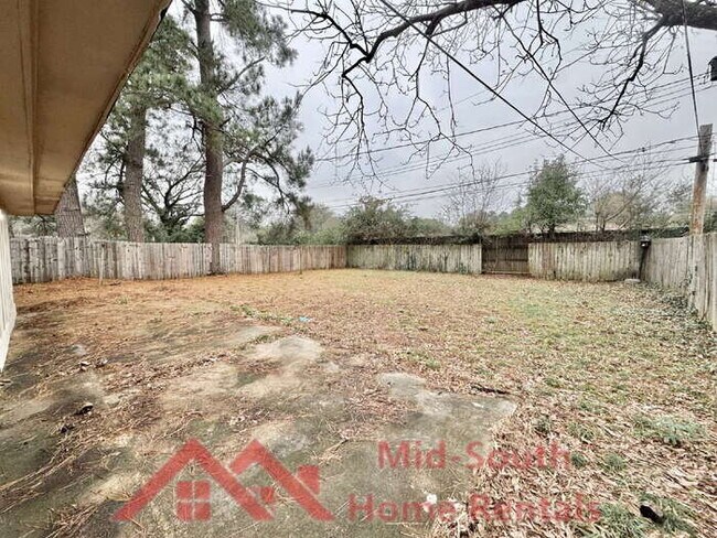 Building Photo - 3588 Hendricks Ave