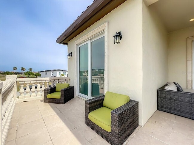 Building Photo - 760 Golden Bear Dr