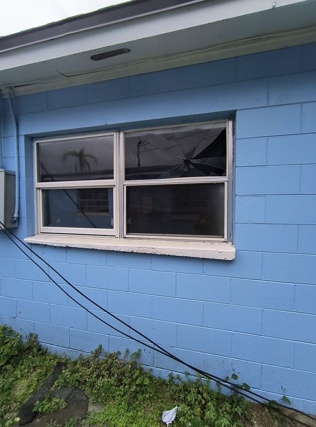 Building Photo - 2-Bedroom Home for Rent in Downtown Winter...