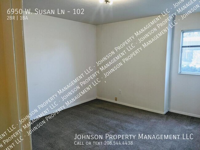 Building Photo - 6950 W Susan Ln
