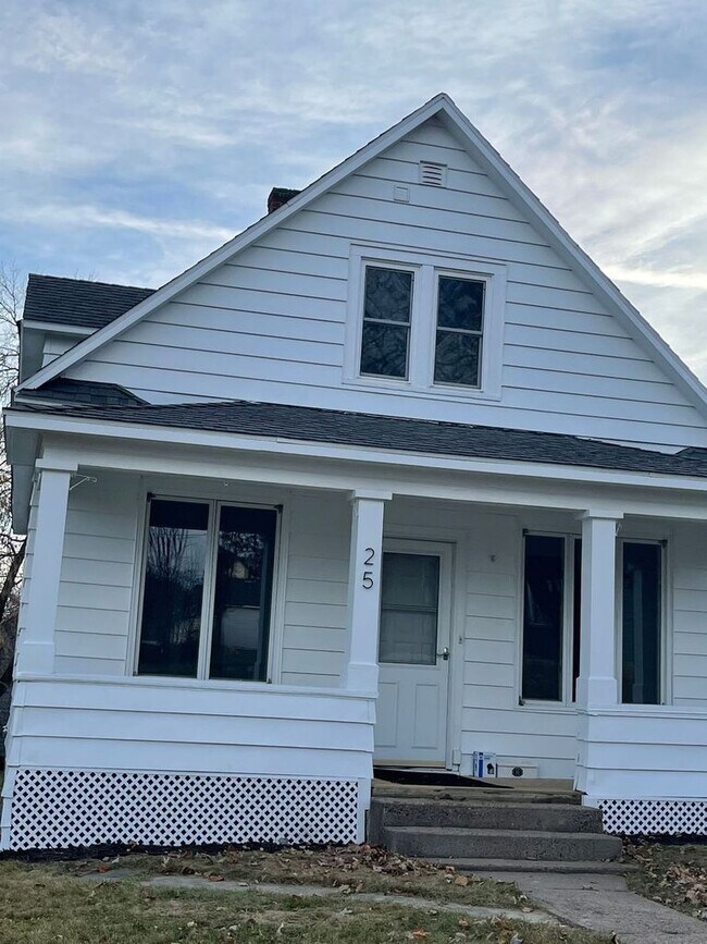 Building Photo - 25 2nd St NW