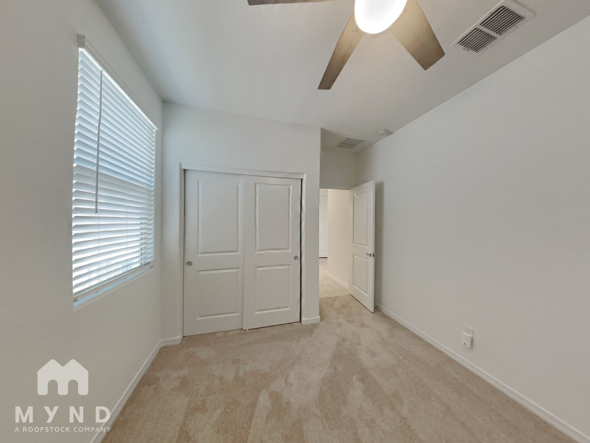 Building Photo - 4051 E Ghost Flower Ln