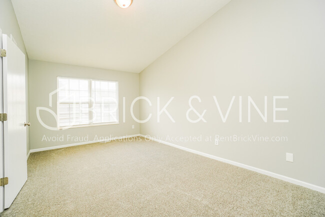 Building Photo - 2839 Beal Dr