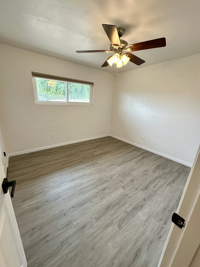 Building Photo - 13239 Idyl Dr