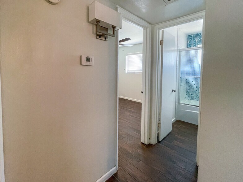 Hallway - 4615 N 14th St