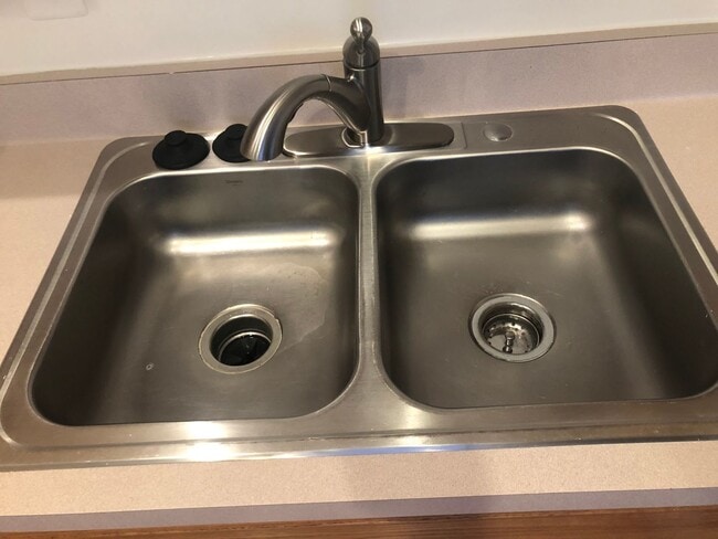 Building Photo - 7505 Calderon Ct