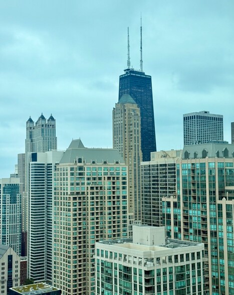 Building Photo - 33 W Ontario St