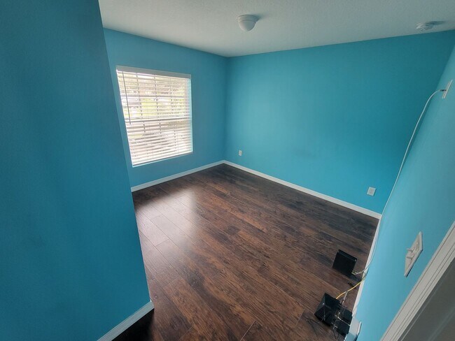 Building Photo - Beautiful Home near Busch Gardens!